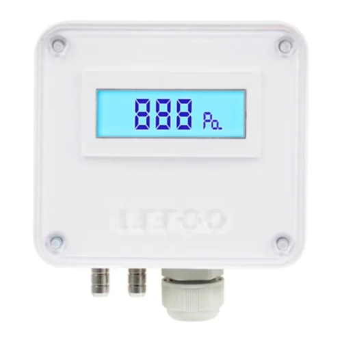 Transmisor de presión diferencial LEFOO LFM11 — vista frontal Vista frontal del transmisor de presión diferencial LFM11 con pantalla LCD que indica la presión en pascales