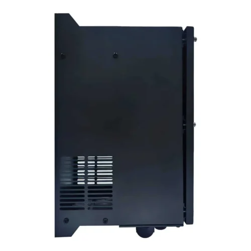 Variador de frecuencia IP54 Rievtech V910, vista lateral Vista lateral del variador de frecuencia IP54 Rievtech V910 con las ranuras del canal de ventilación